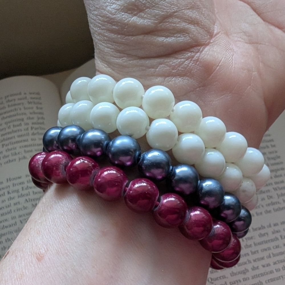 Beaded Bracelet Set - Cream, Silver, and Red